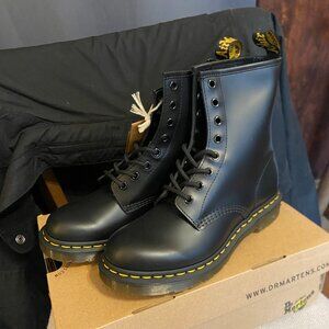 Dr Martens - 1460 - Smooth Black - Brand New
